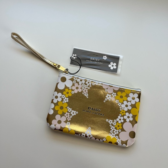 NWT - Marc Jacobs Wristlet - Picture 7 of 9